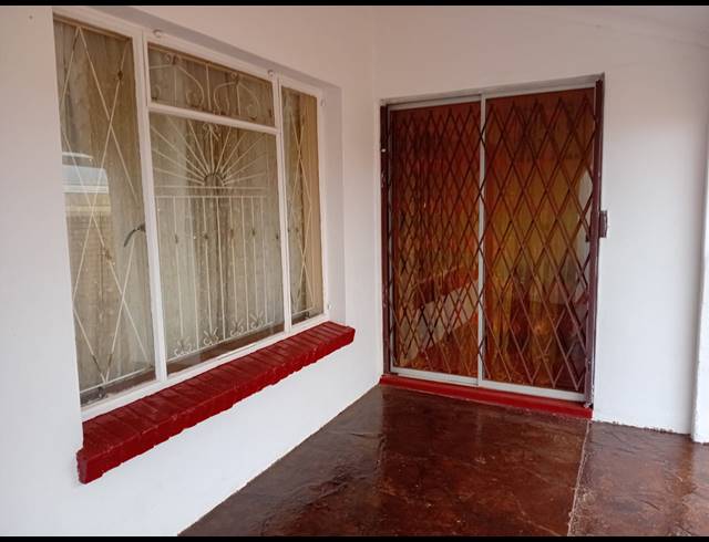 3 BEDROOM HOUSE FOR SALE IN KWANOBUHLE